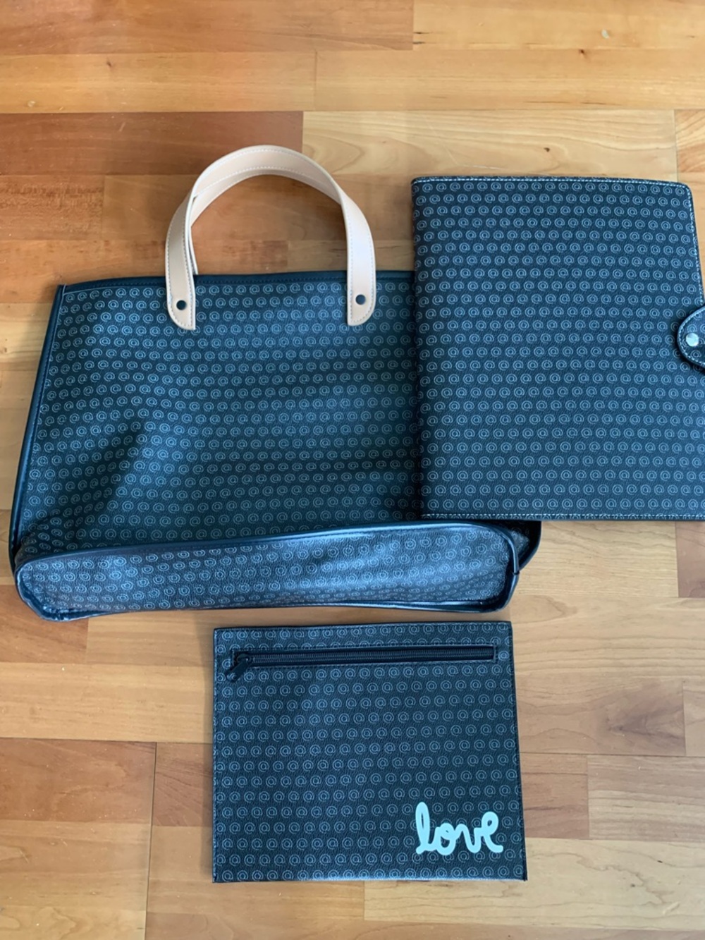 Large Black Geometric Pattern Tote Bag with Beige Handles and Pouch